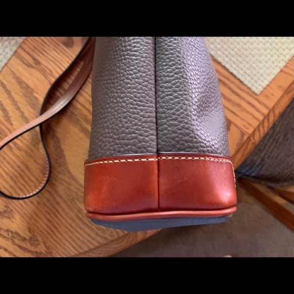 Dooney & Bourke purse - Picture 4 of 5